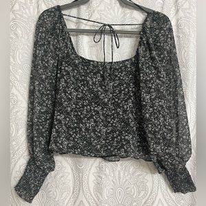Floral Puff Sleeve Ruffle Top